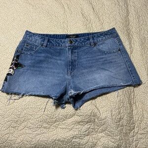 EUC Ed Hardy Love Eternal Denim Jean Shorts Raw Hem Cut-off  Size 30
